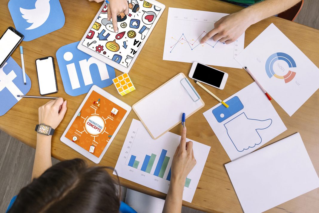 Social-Media Social-Media